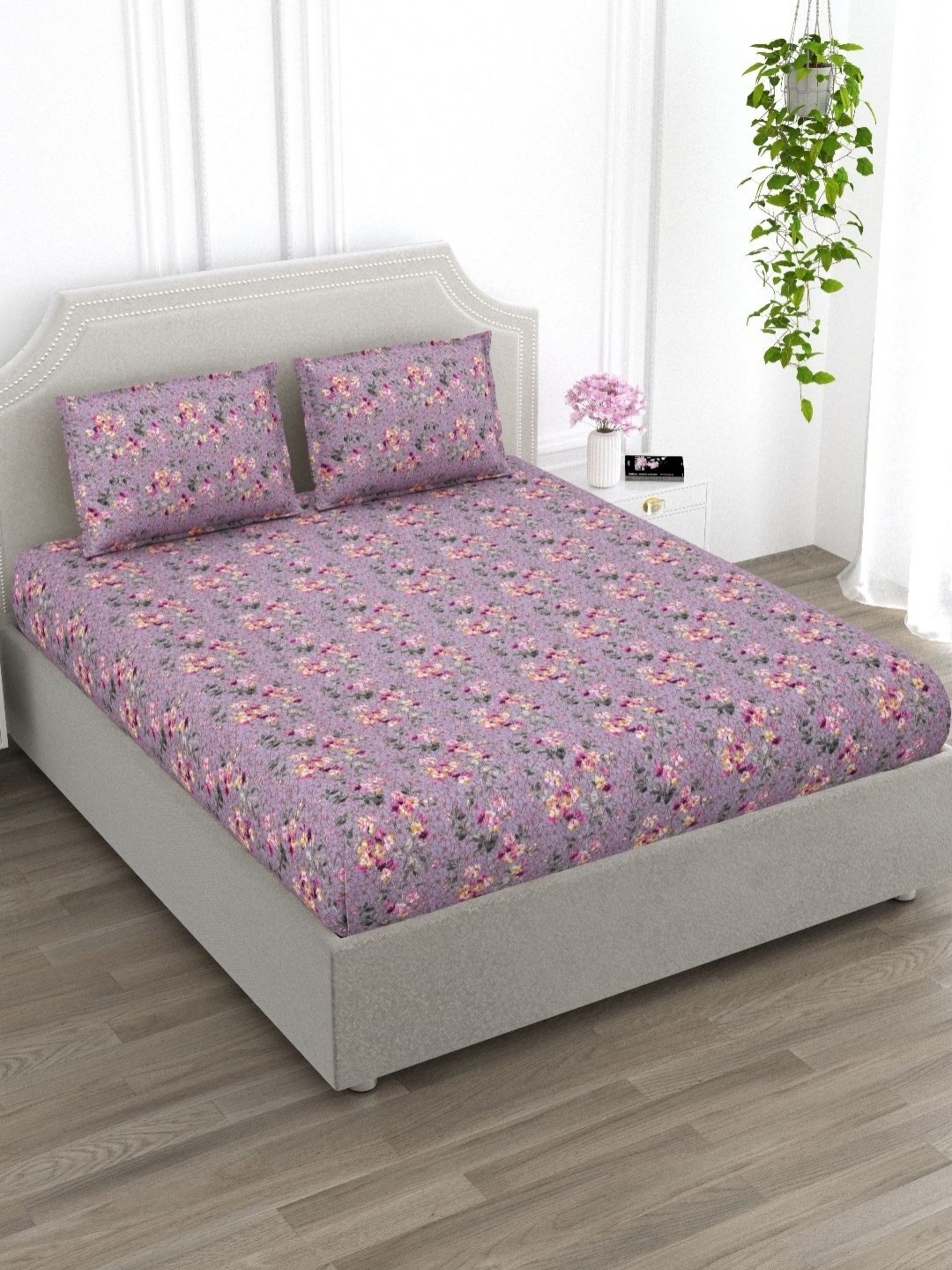 

EverHOME Purple & Pink Floral 210 TC Cotton King Bedsheet with 2 Pillow Covers