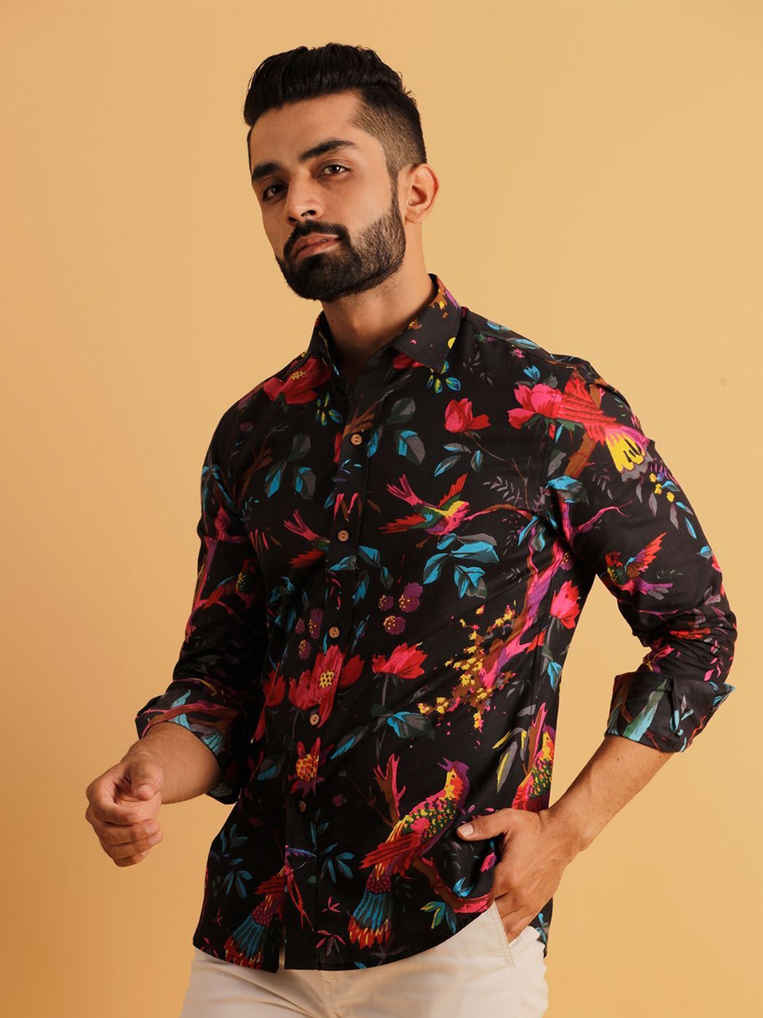 

Lightpole Men Floral Printed Smart Opaque Casual Shirt, Black