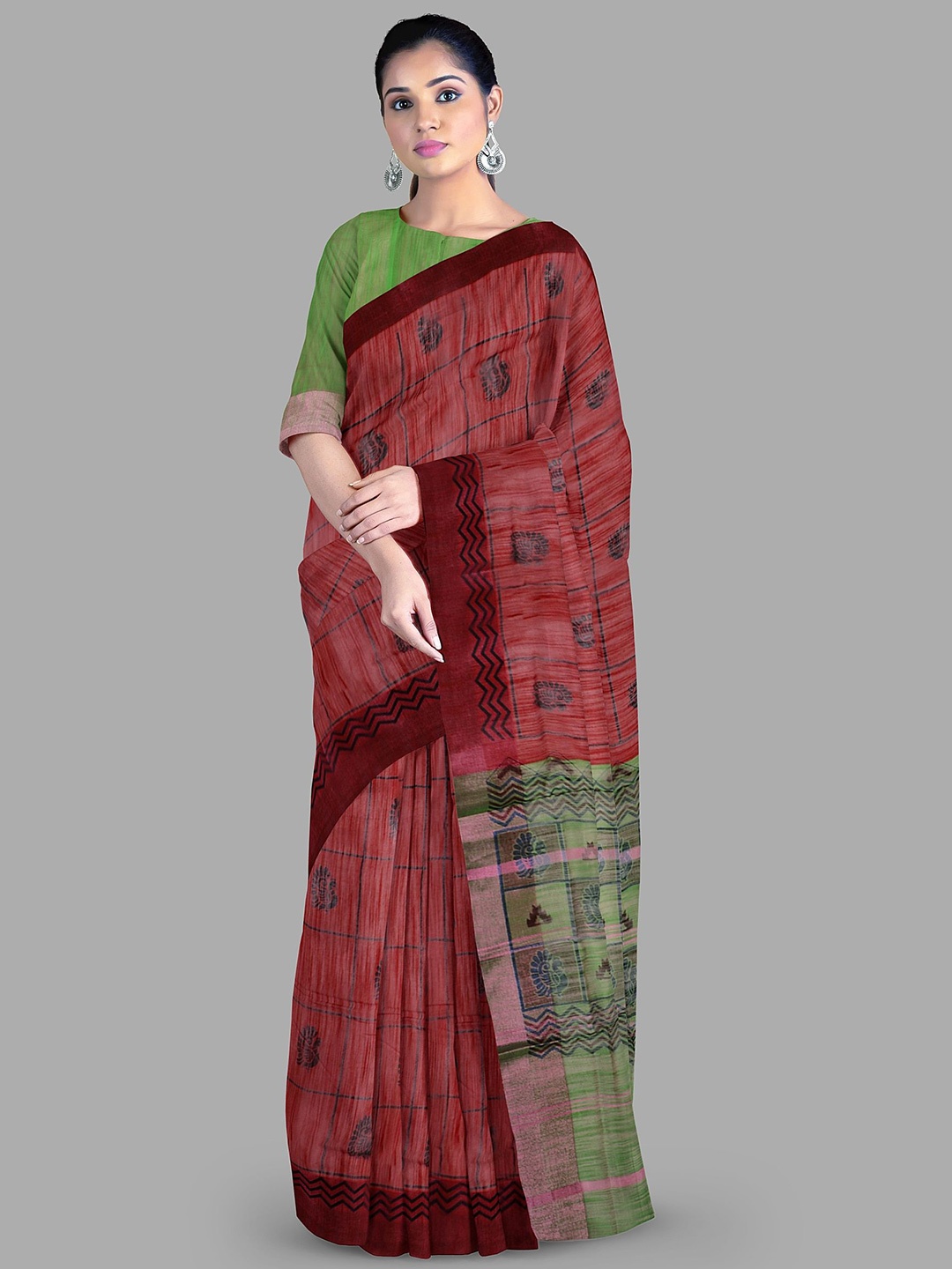 

The Chennai Silks Ethnic Motifs Checked Saree with Blouse, Maroon