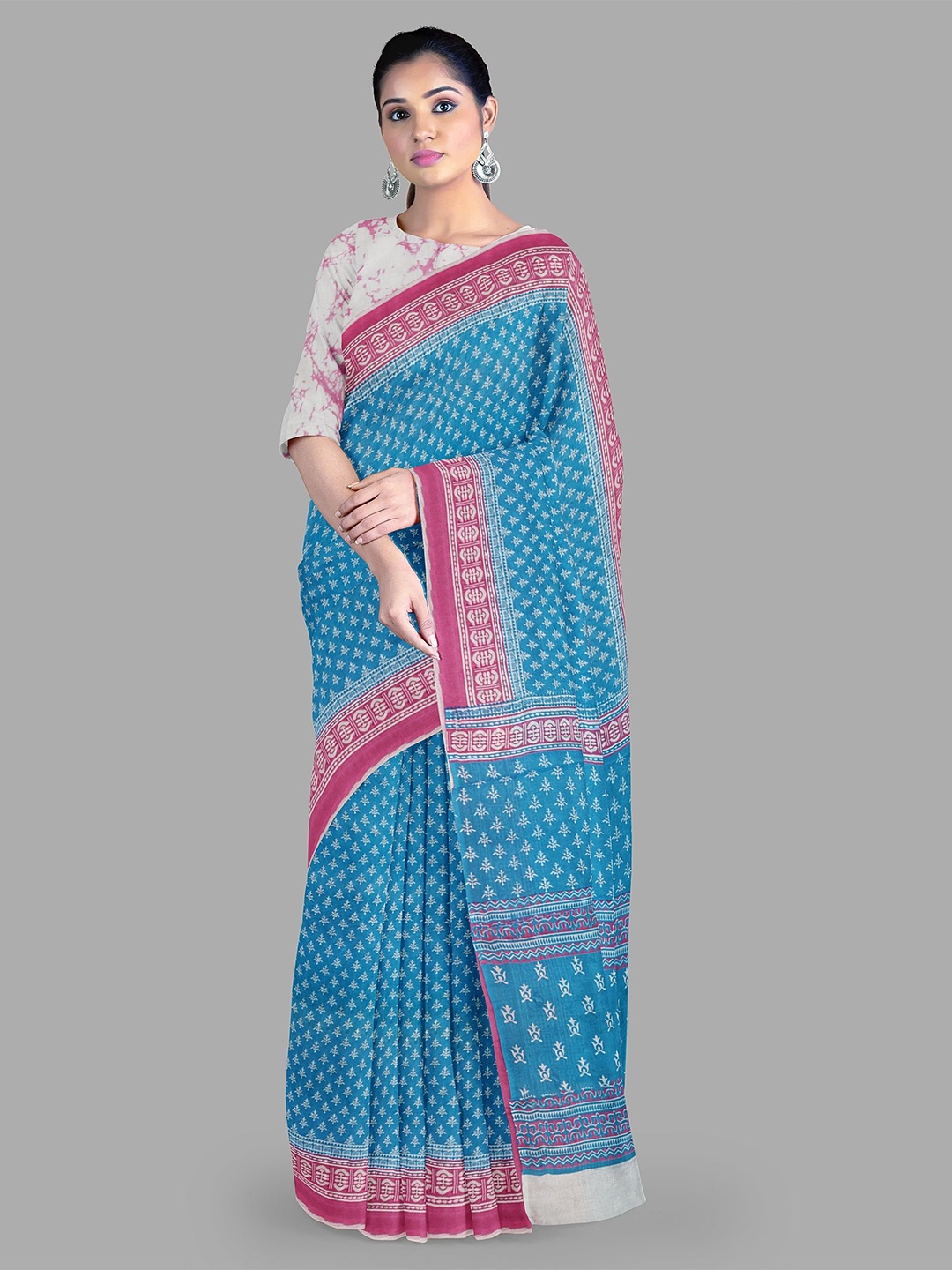 

The Chennai Silks Floral Gadwal Saree, Blue