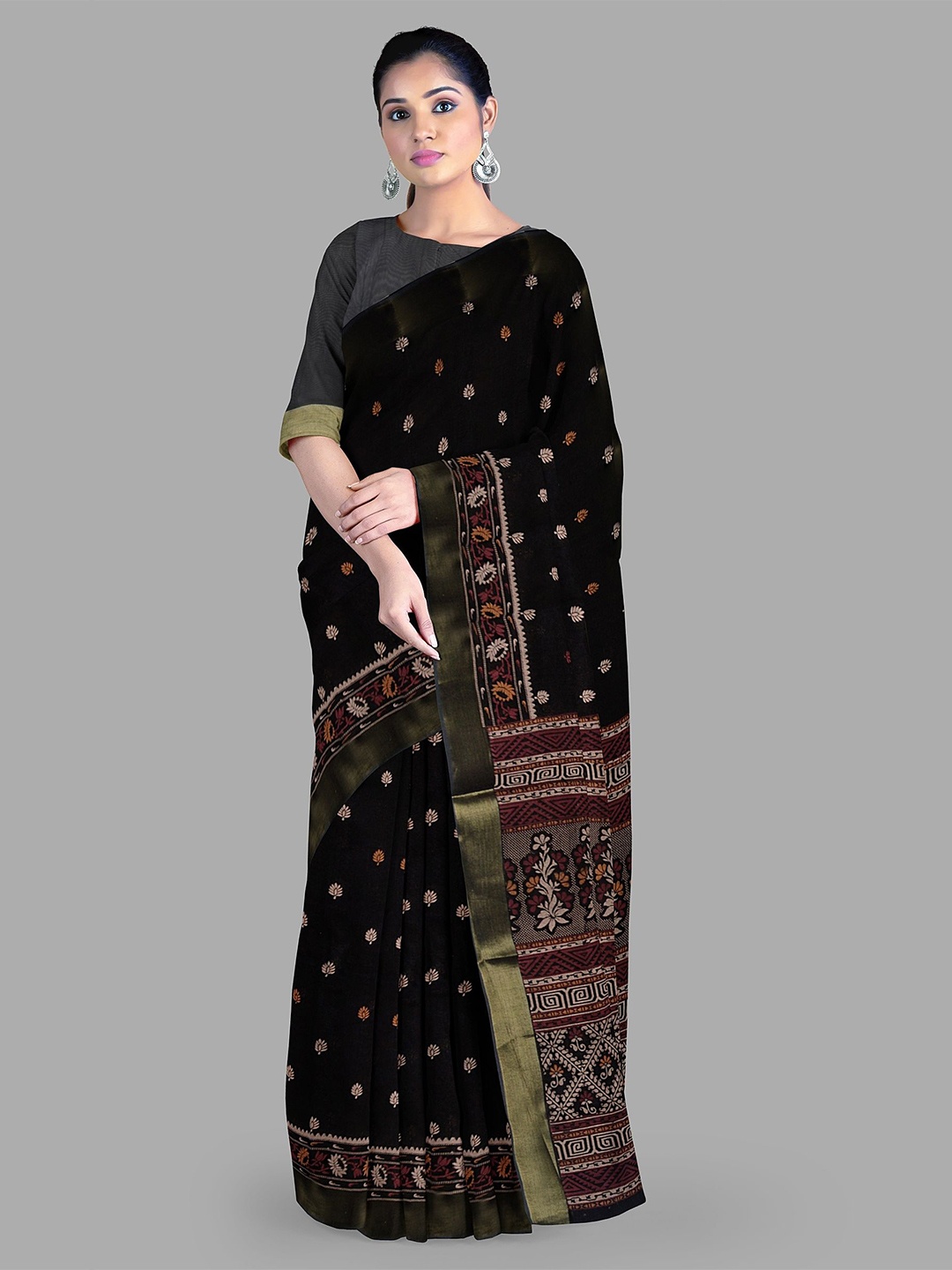

The Chennai Silks Ethnic Motifs Zari Gadwal Saree, Black