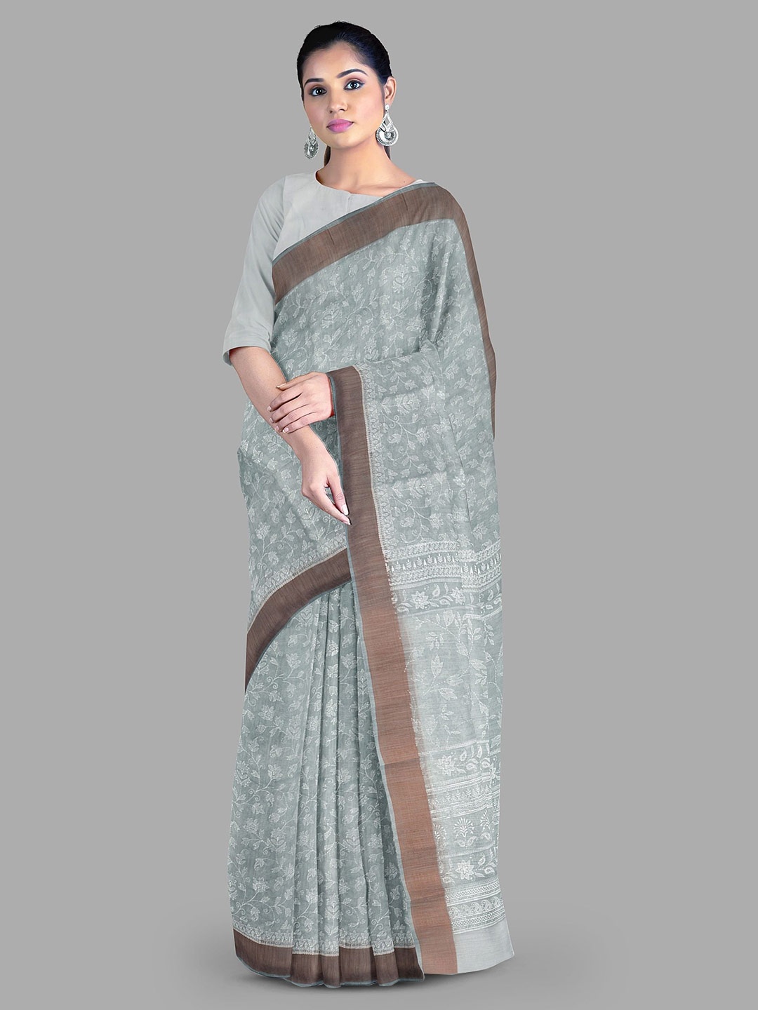 

The Chennai Silks Floral Printed Zari Gadwal Saree, Grey