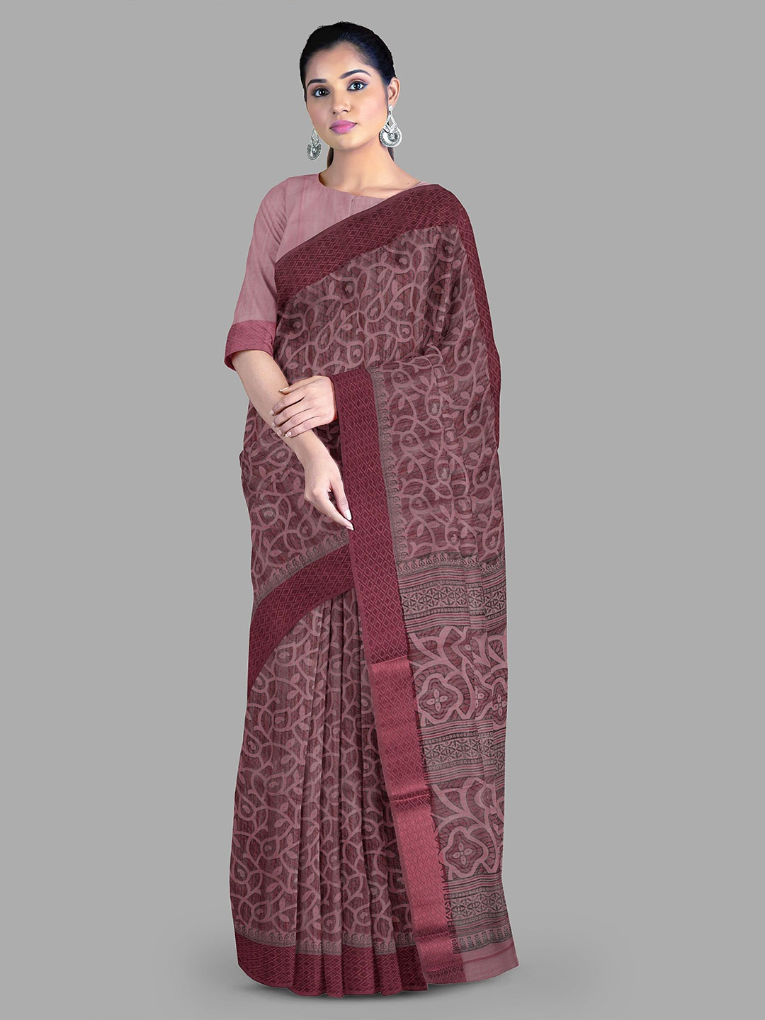 

The Chennai Silks Floral Zari Gadwal Saree, Maroon
