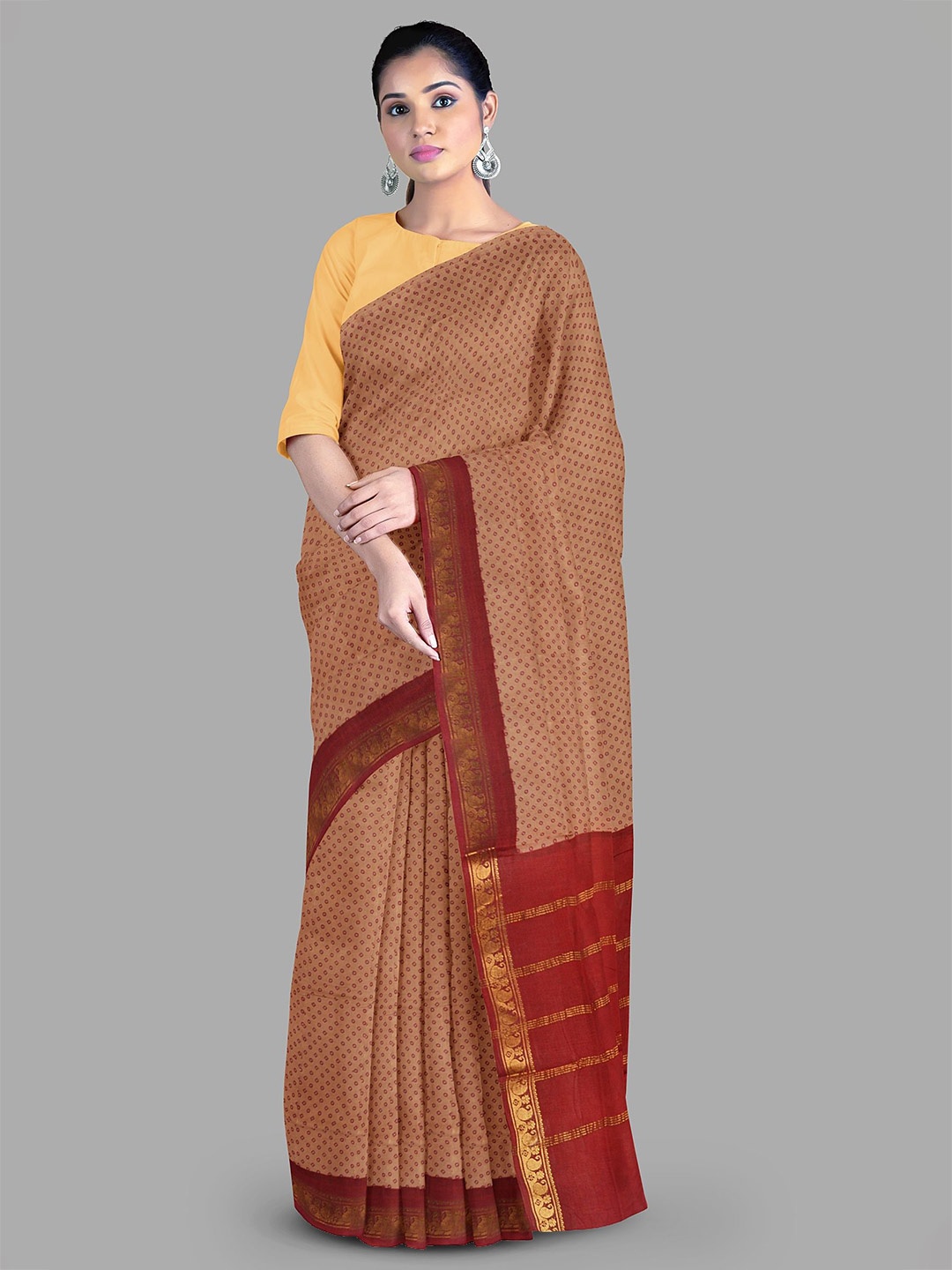 

The Chennai Silks Bandhani Zari Woven Pure Cotton Sungudi Saree, Beige