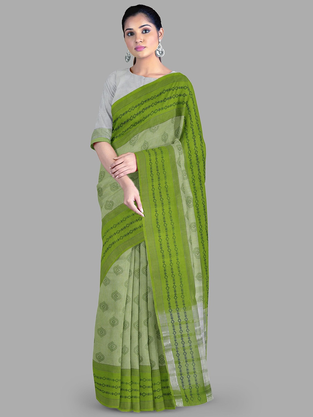 

The Chennai Silks Ethnic Motifs Gadwal Saree, Green