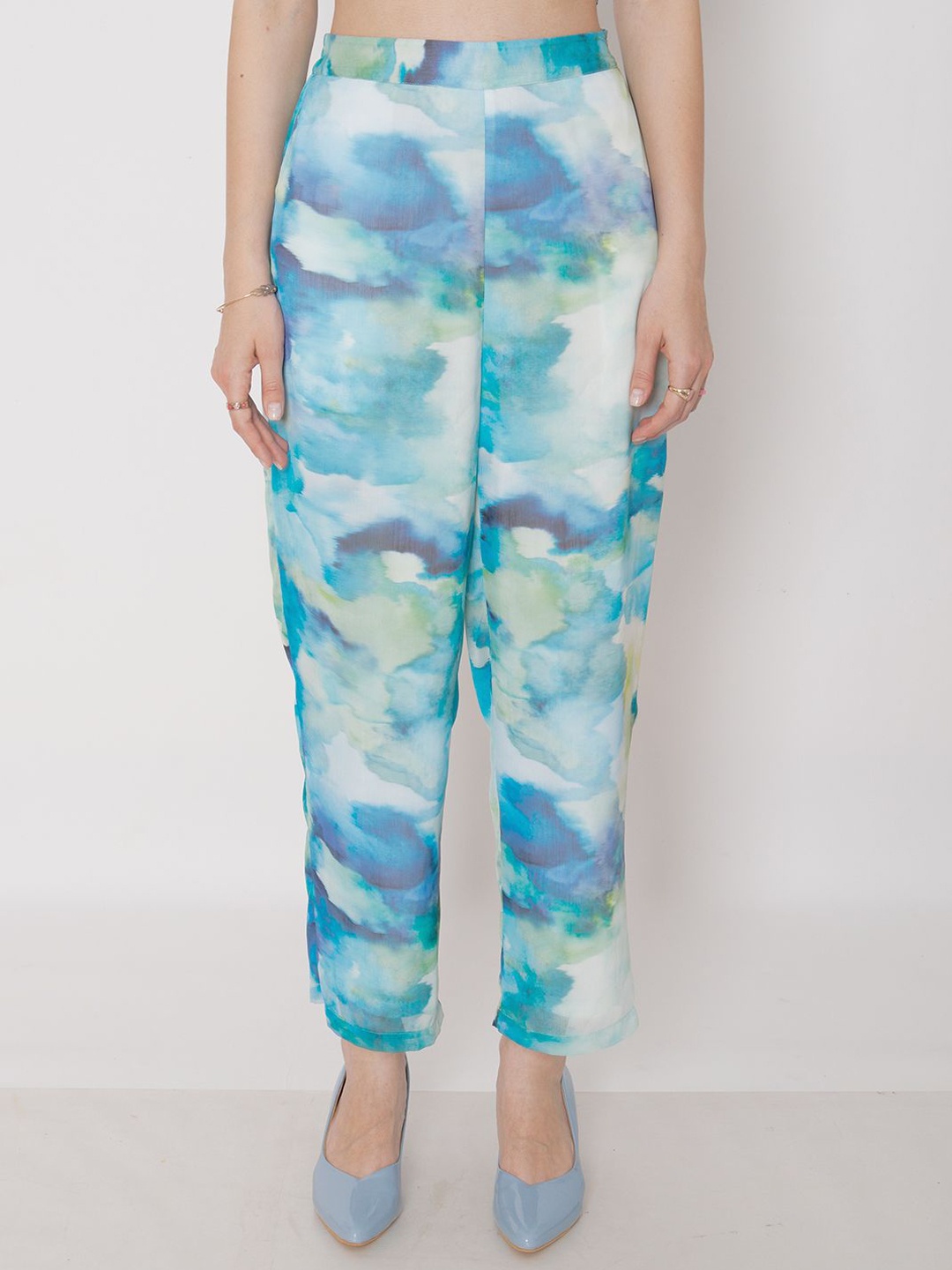 

Zink London Women Tie and Dye Printed High-Rise Trousers, Blue