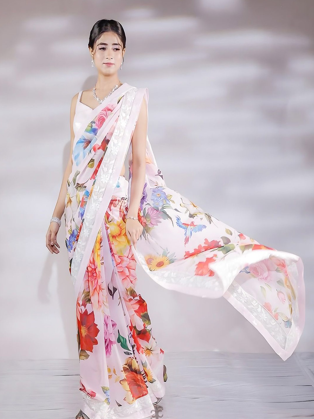 

Anouk Embroidered Floral Saree with Blouse, Off white