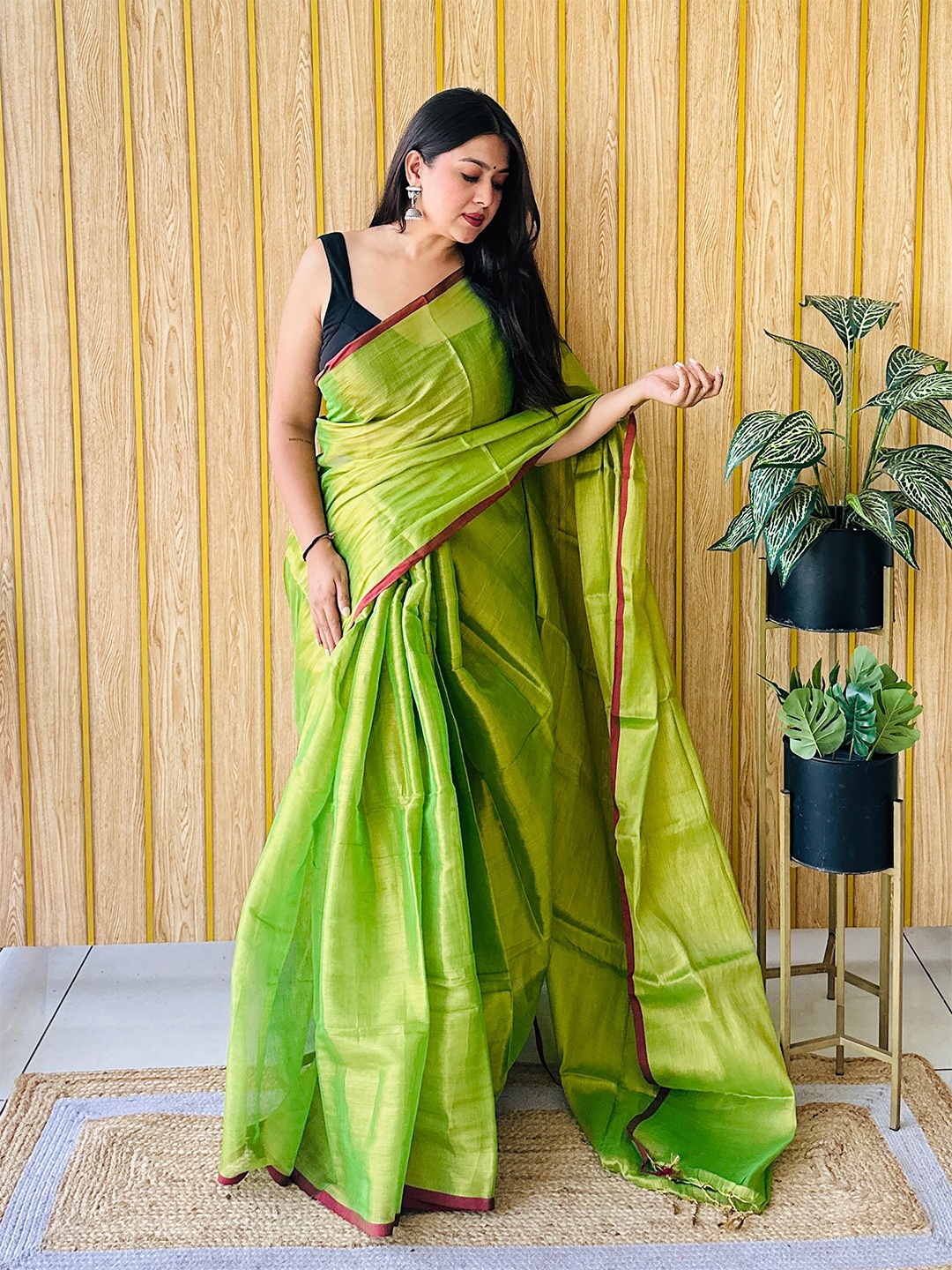 

Anouk Embellished Tissue Saree, Green