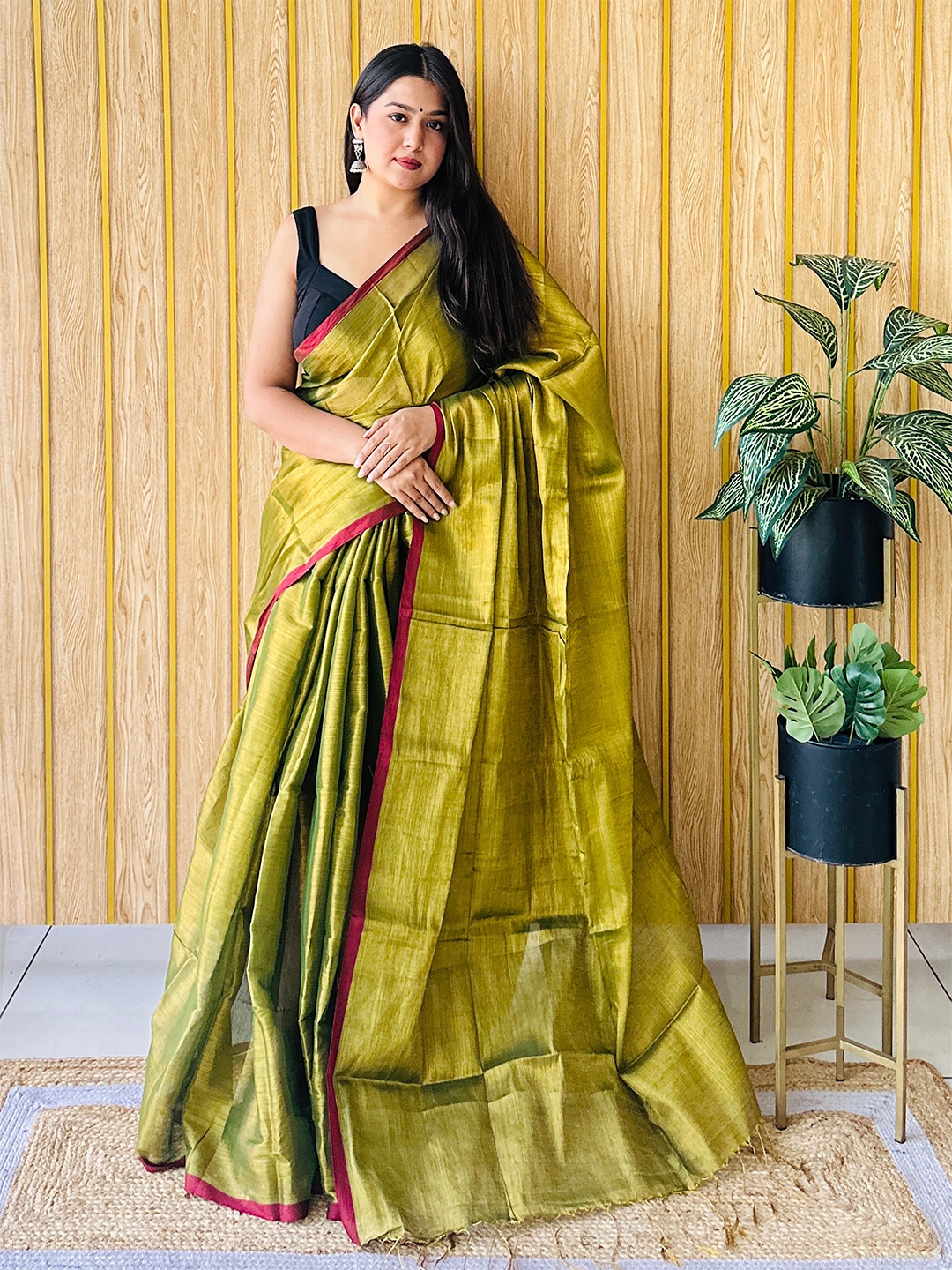 

Anouk Solid Tissue Saree, Green