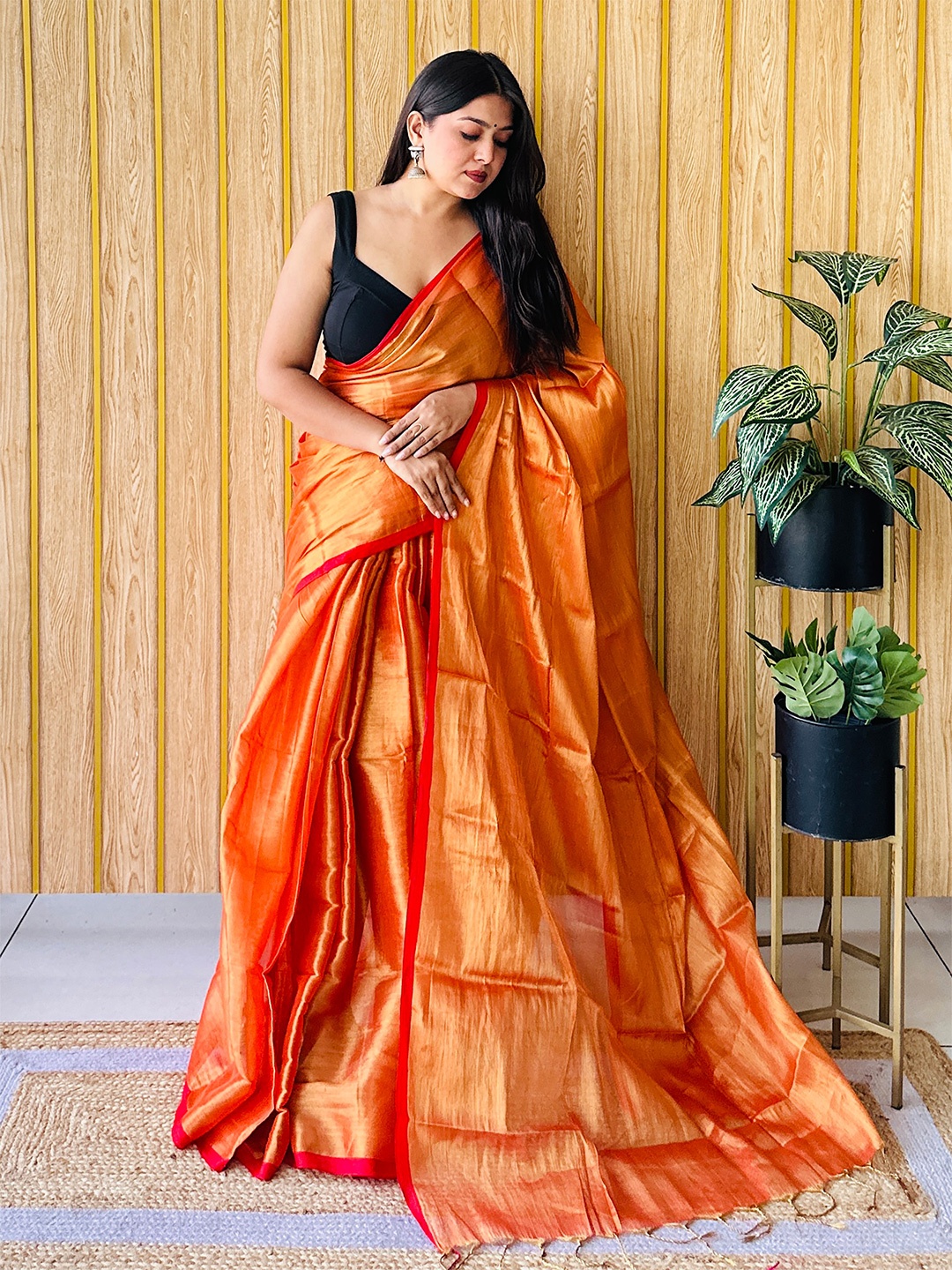 

Anouk Solid Printed Saree, Rust