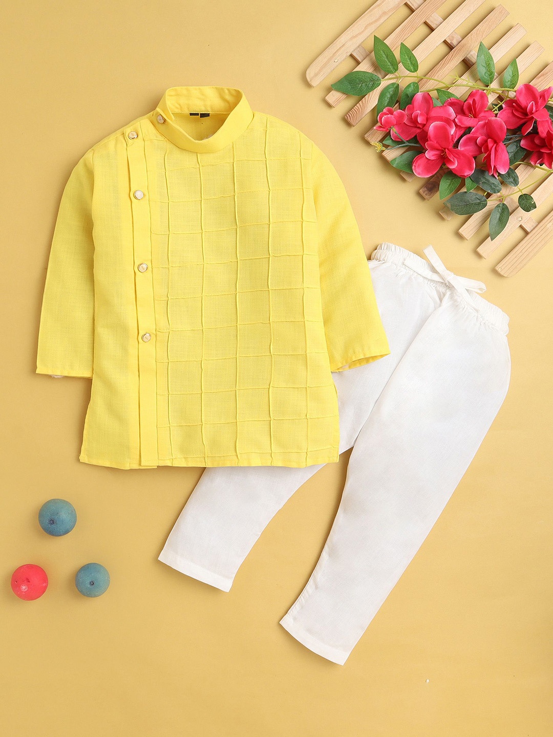 

BAESD Boys Checked Mandarin Collar Straight Kurta With Pyjamas, Yellow