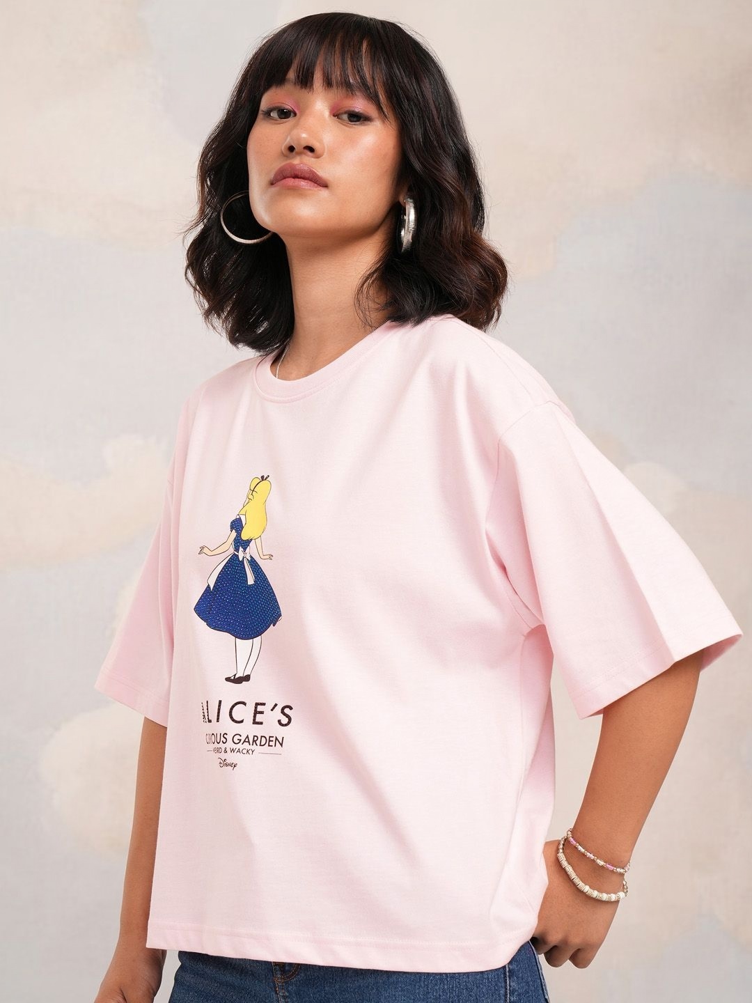 

Tokyo Talkies Women Alice in Wonderland Printed Boxy Tshirt, Pink