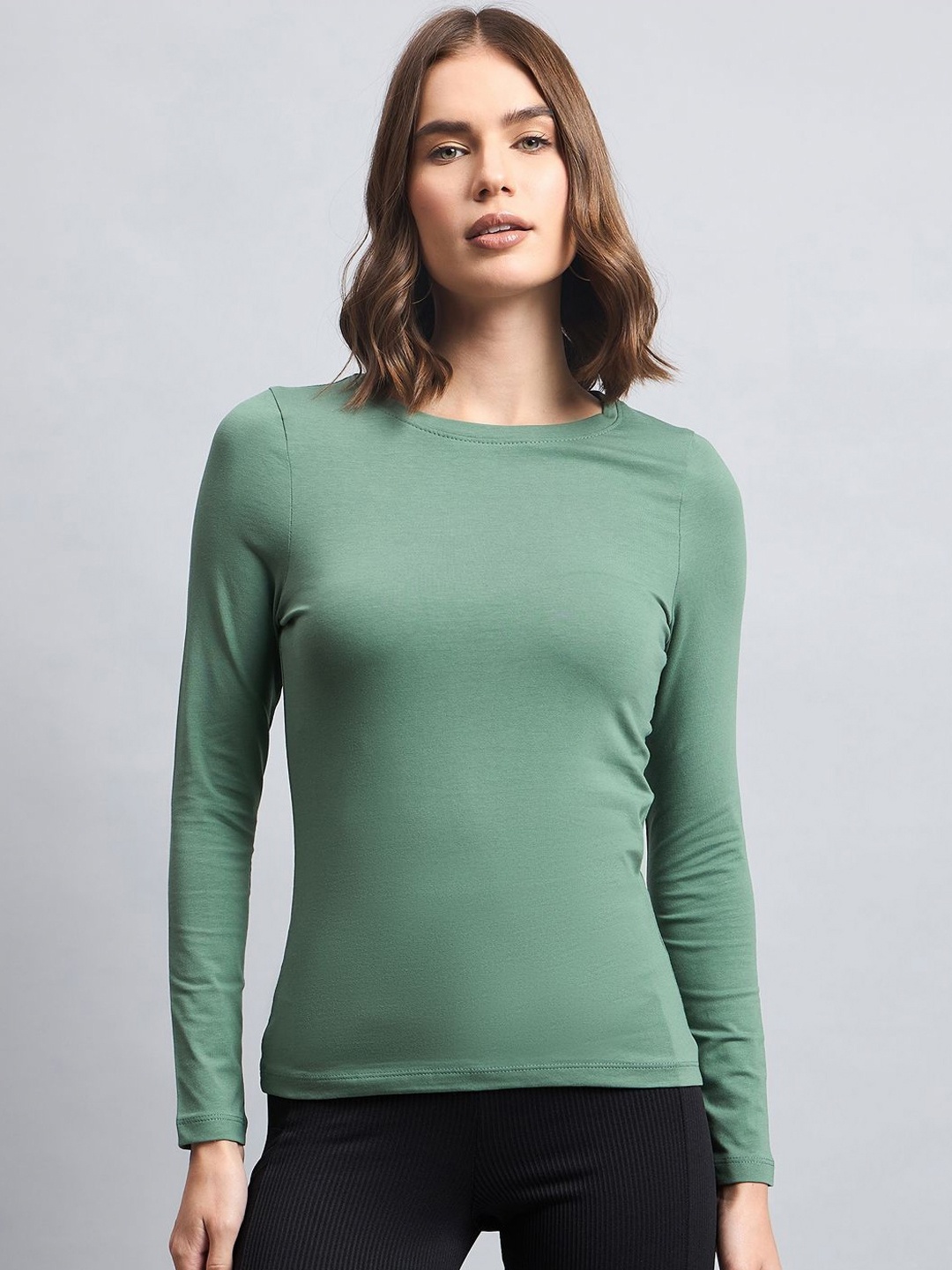 

98 Degree North Women Solid Raw Edge T-shirt, Green