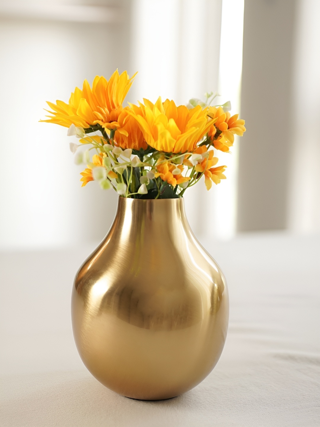 

BEHOMA Glossy Golden Metal Bud Shape Small Flower Vase, Gold