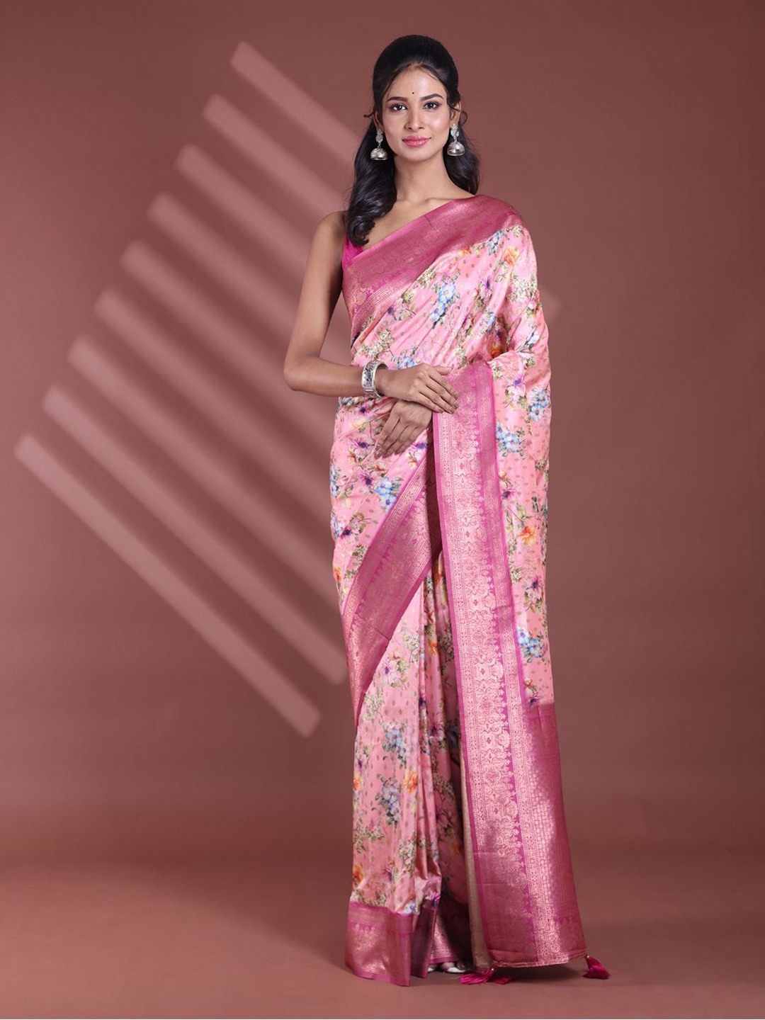 

Charukriti Floral Printed Zari Saree, Pink
