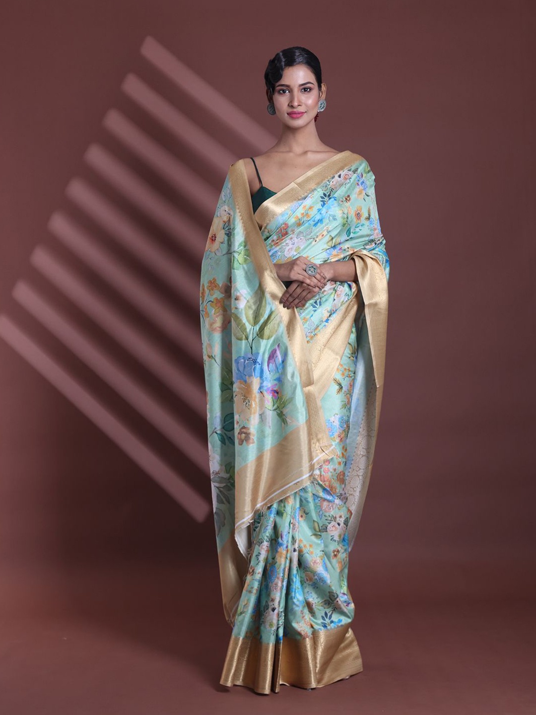 

Charukriti Floral Zari Saree, Green