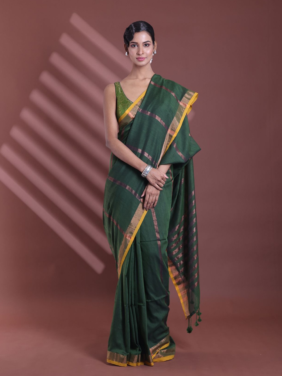 

Charukriti Striped Pure Cotton Zari Woven Tassel Saree, Green