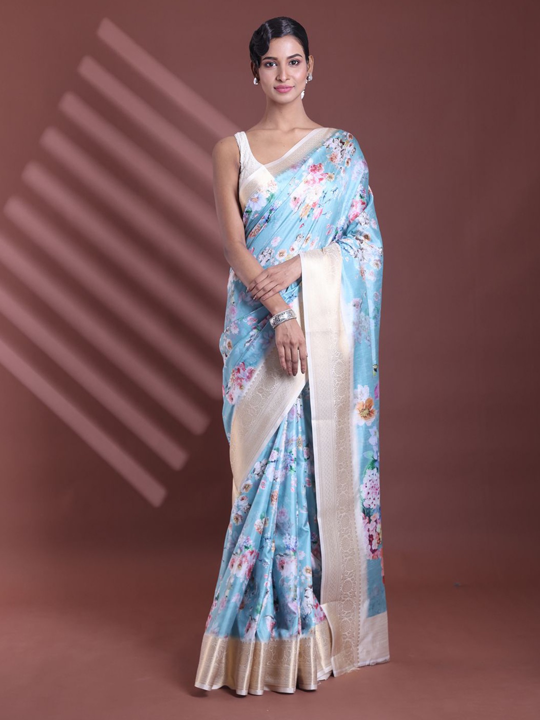

Charukriti Floral Zari Saree With Blouse Piece, Sea green