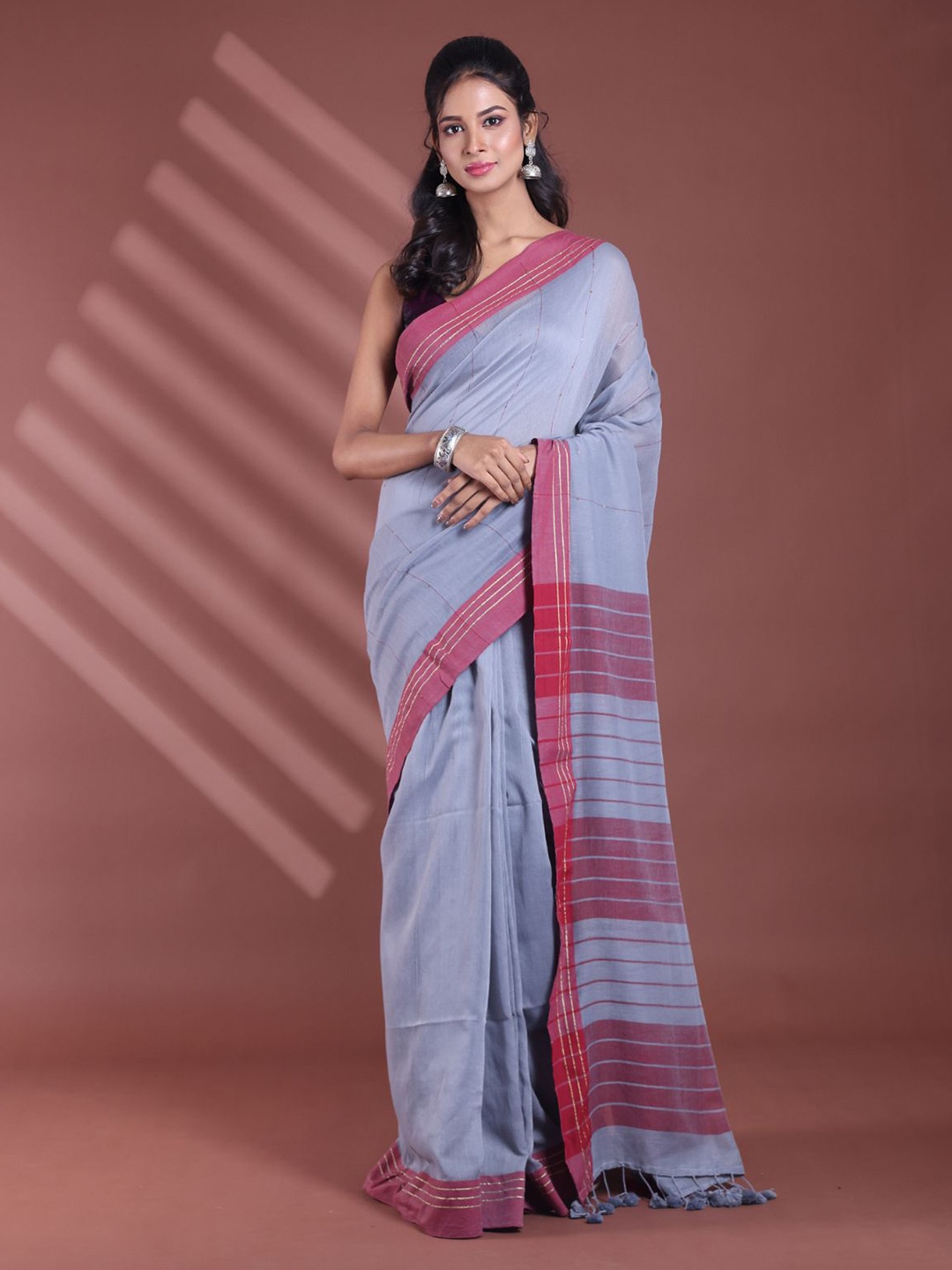 

Charukriti Striped Pure Cotton Saree, Grey