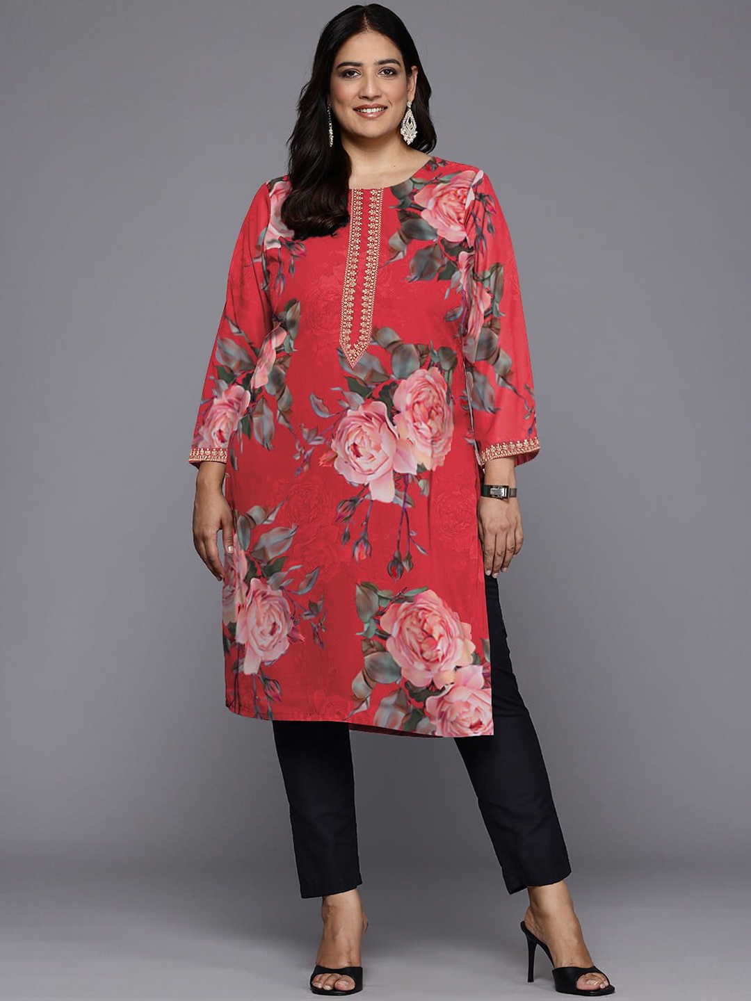 

A PLUS BY AHALYAA Plus Size Floral Printed Round Neck Straight Kurta, Red