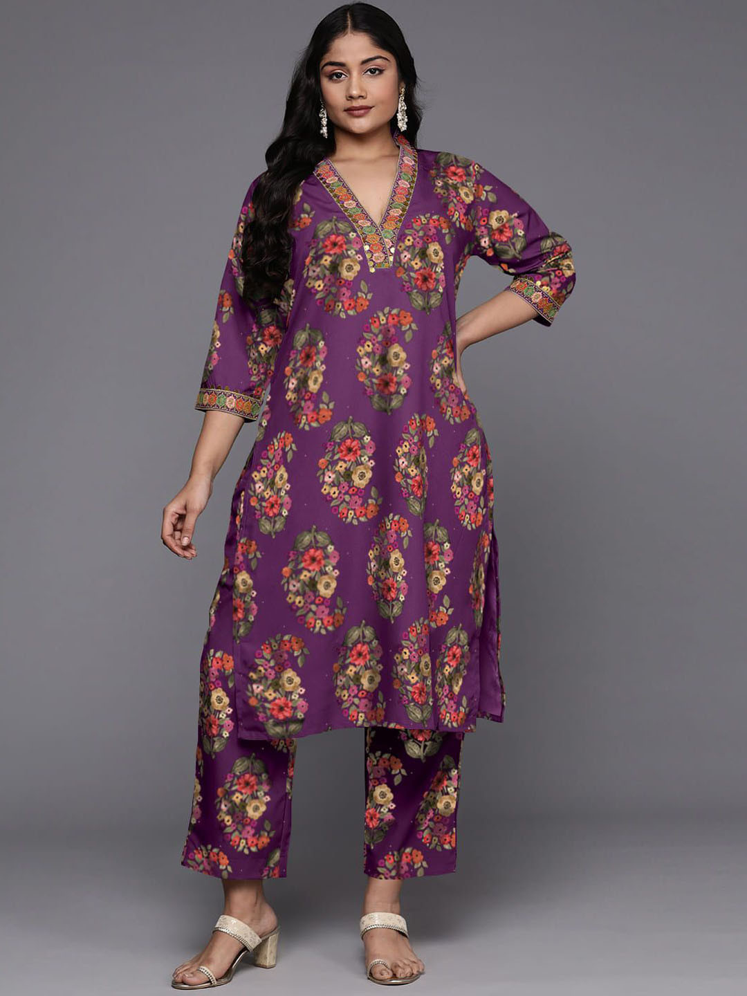 

A PLUS BY AHALYAA Plus Size Floral Printed Straight Sequinned Kurta with Trousers, Purple