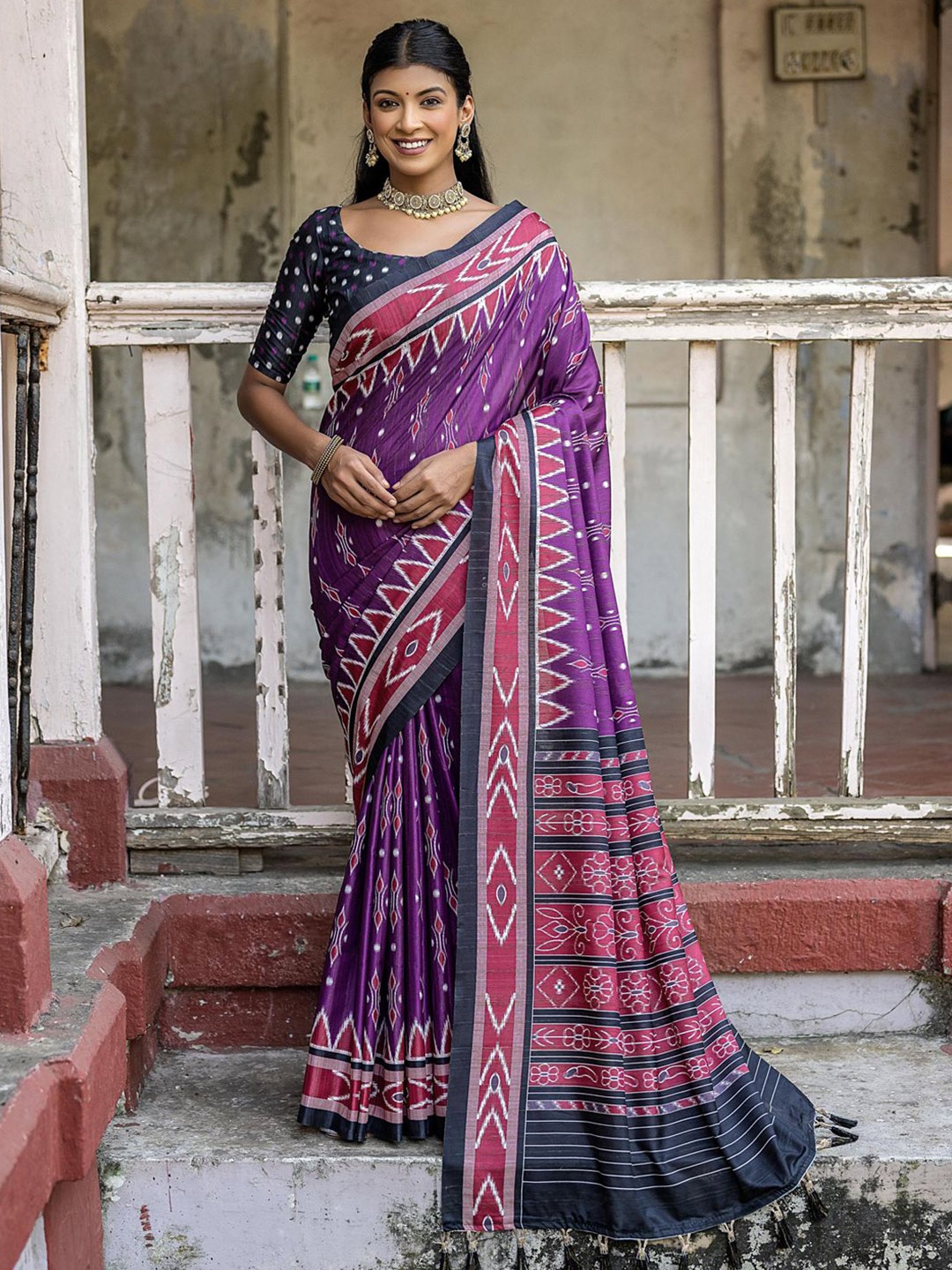 

Panzora Ethnic Motifs Tussar Saree, Purple