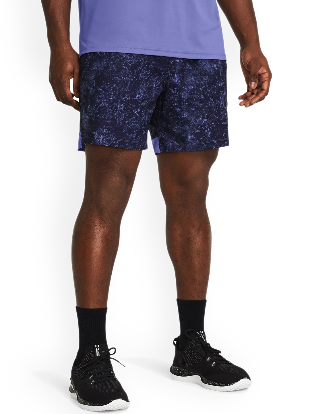 

UNDER ARMOUR Vanish Woven 6in Print Mid-Rise Shorts, Purple