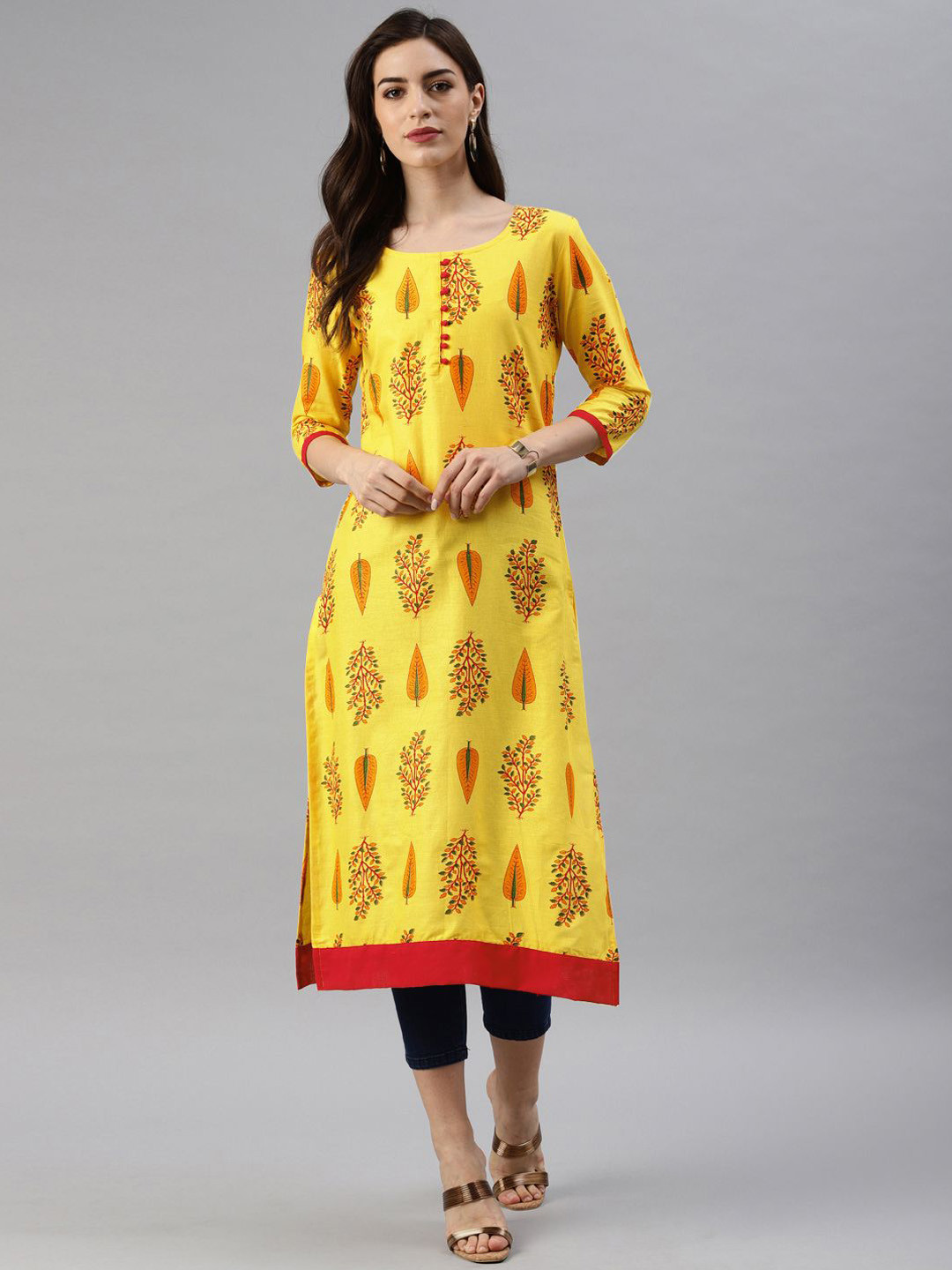 

Swishchick Floral Printed Round Neck Cotton Straight Kurta, Yellow