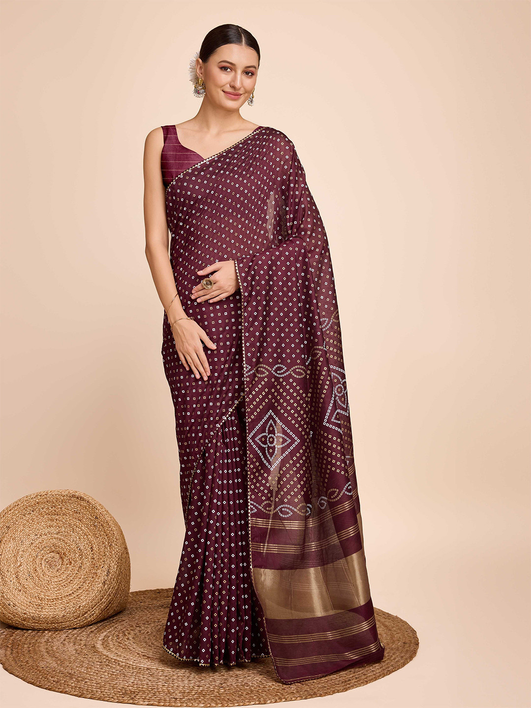 

Panzora Bandhani Printed Saree With Unstitched Blouse Piece, Maroon