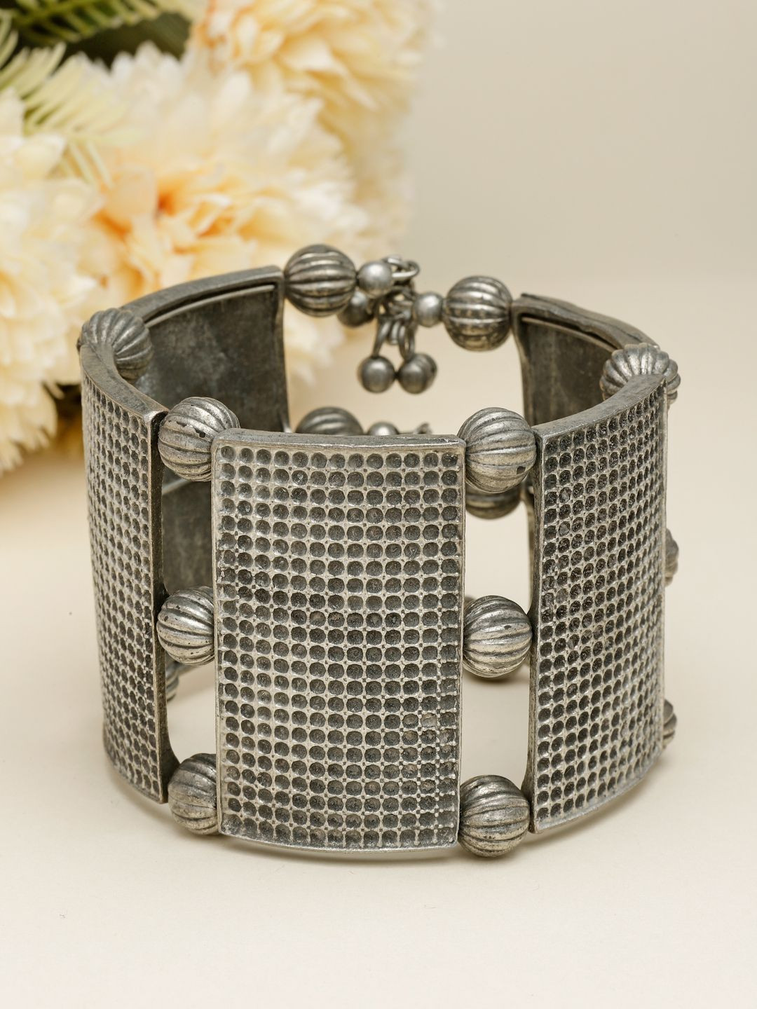 

Moedbuille Silver-Plated Antique Tribal Engraved Design Oxidised Bangle-Style Bracelet