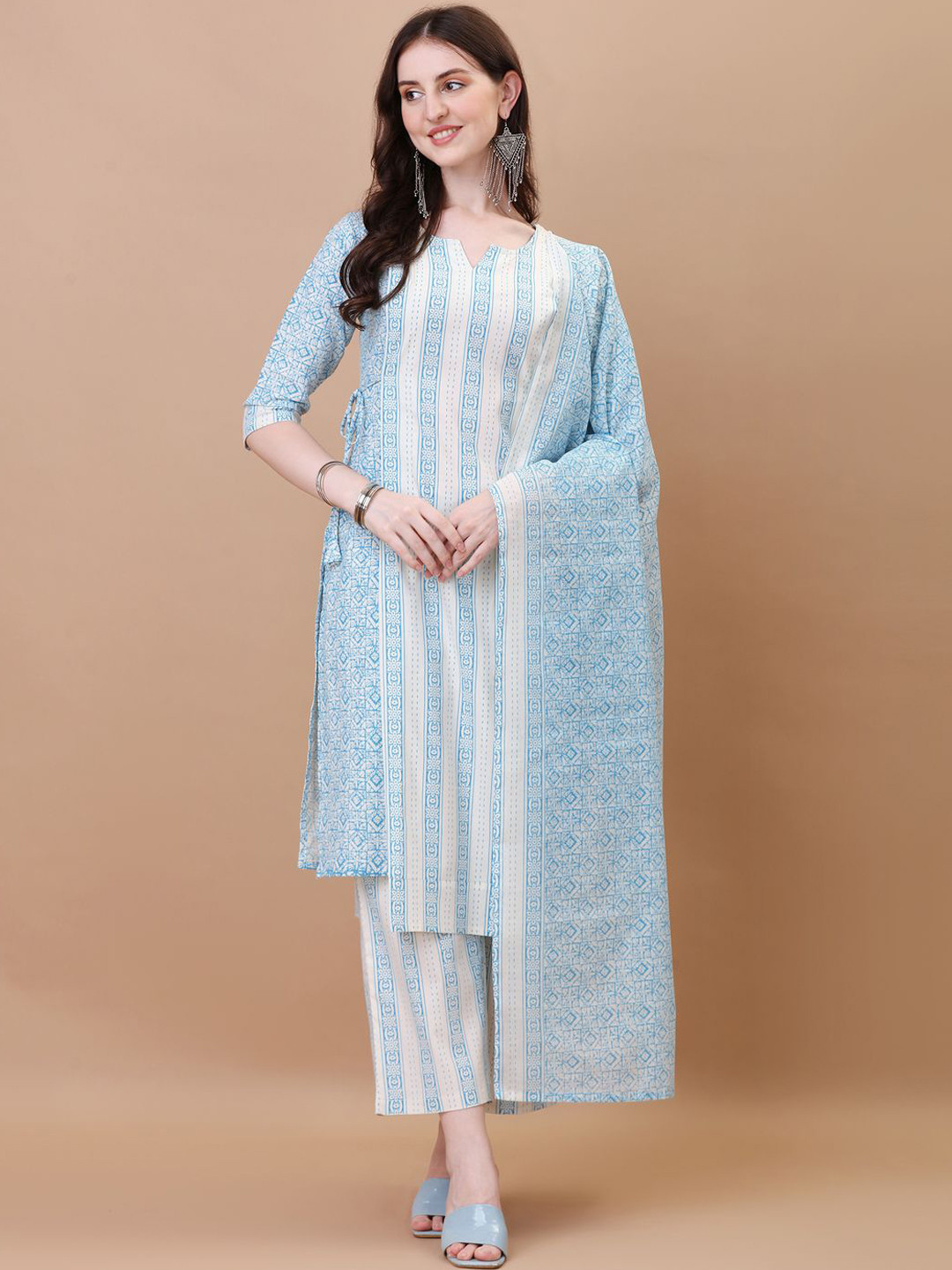 

WILNERCROWN Ethnic Motifs Printed Layered Straight Kurta with Trousers & Dupatta, Blue