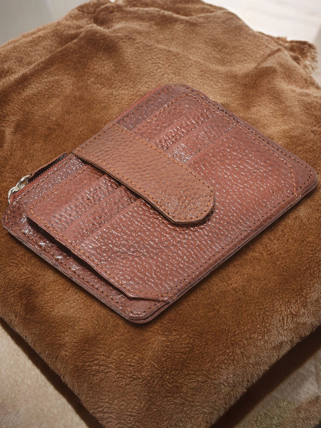 

Kastner Unisex Textured Leather Card Holder, Tan