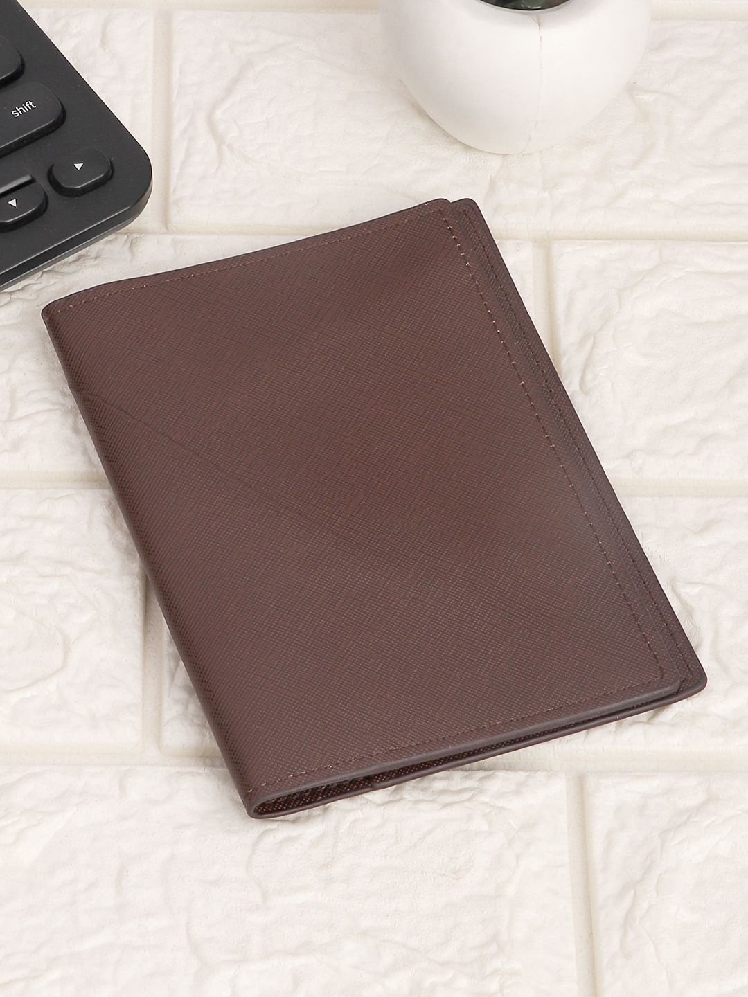 

Kastner Unisex Textured Leather Card & Passport Holder, Brown