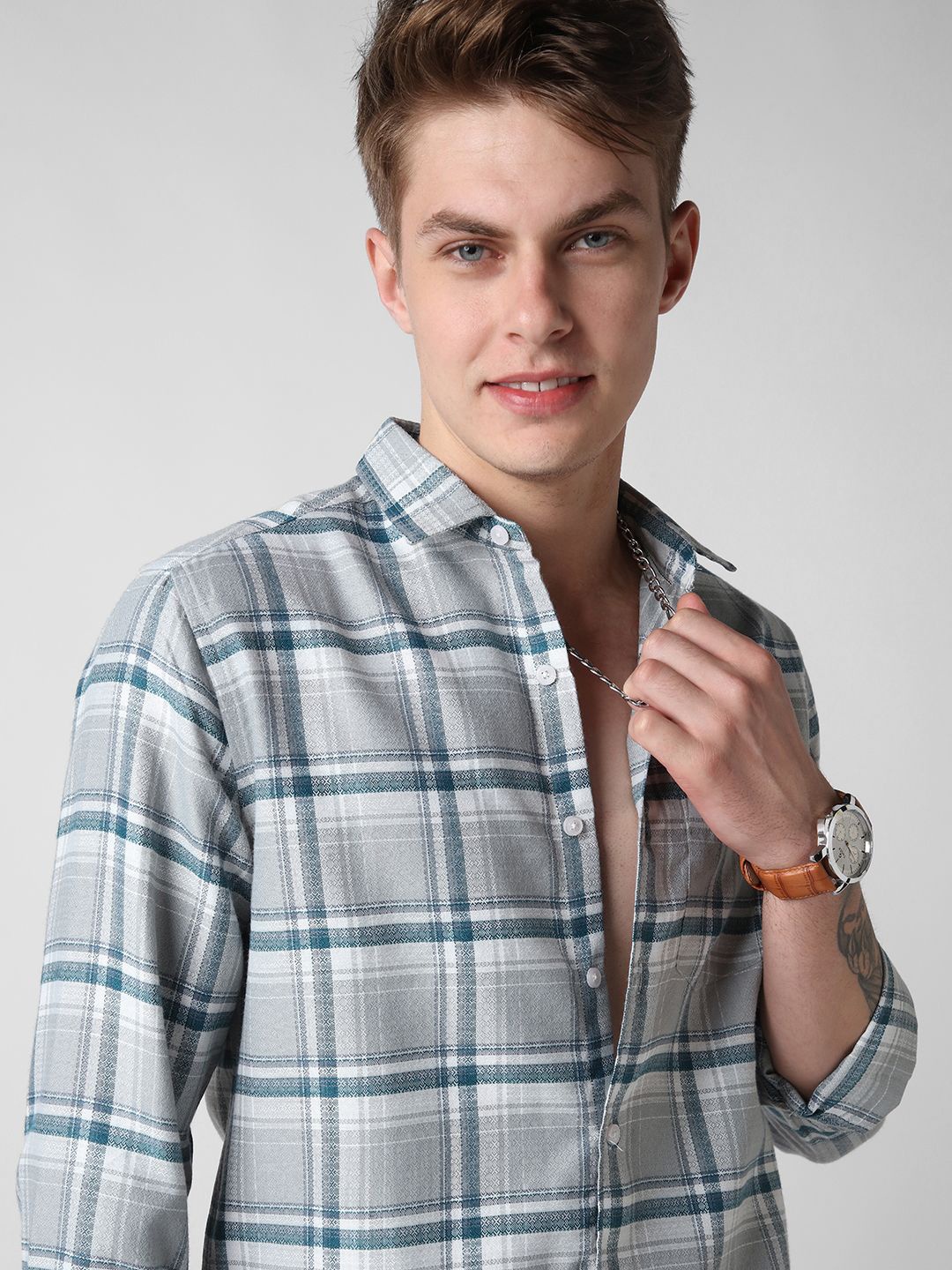 

VASTRADO Men Classic Slim Fit Tartan Checks Opaque Checked Cotton Casual Shirt, Grey