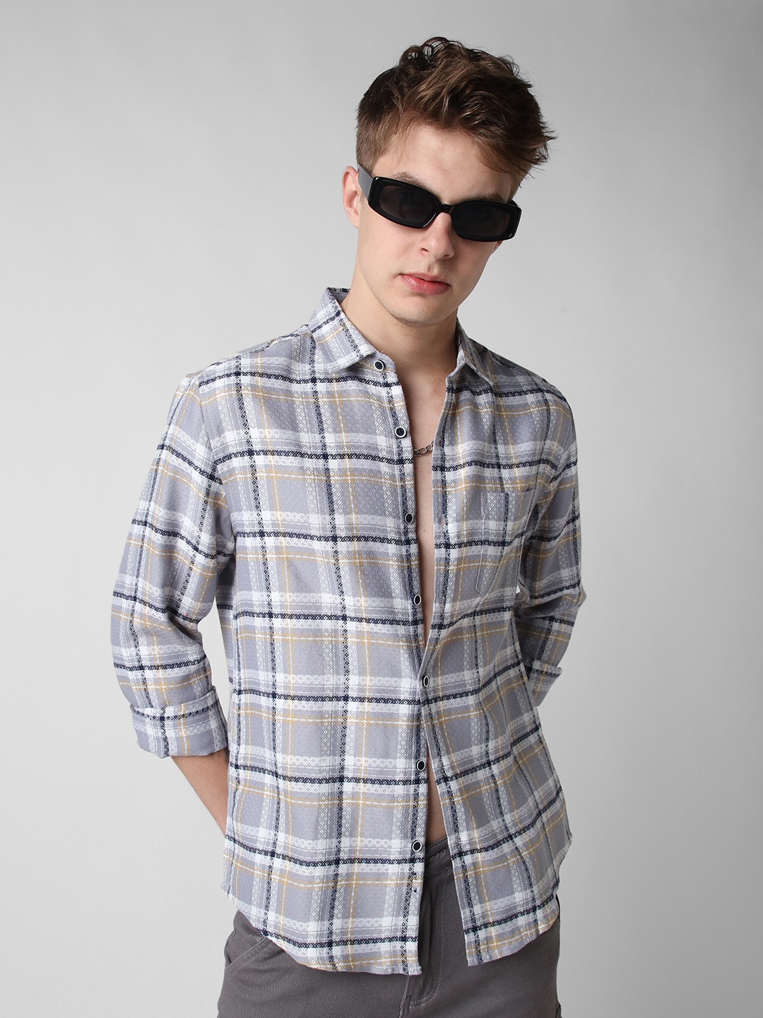 

VASTRADO Men Classic Slim Fit Opaque Checked Casual Shirt, Grey