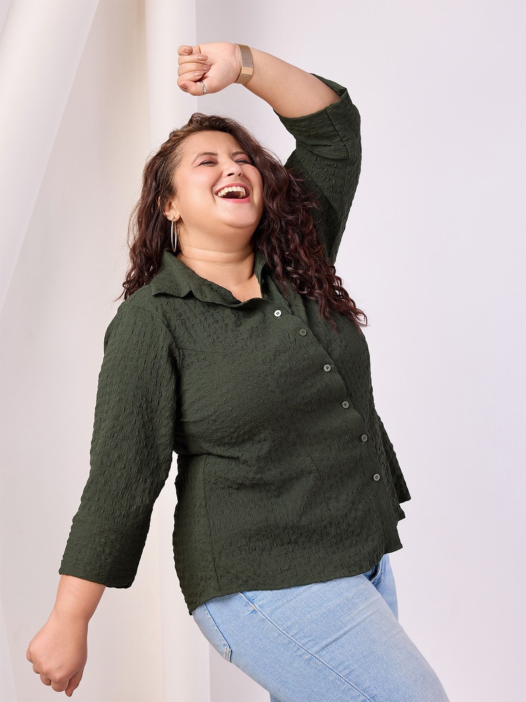 

BAESD Women Micro Ditsy Self Design Standard Opaque Casual Shirt, Green