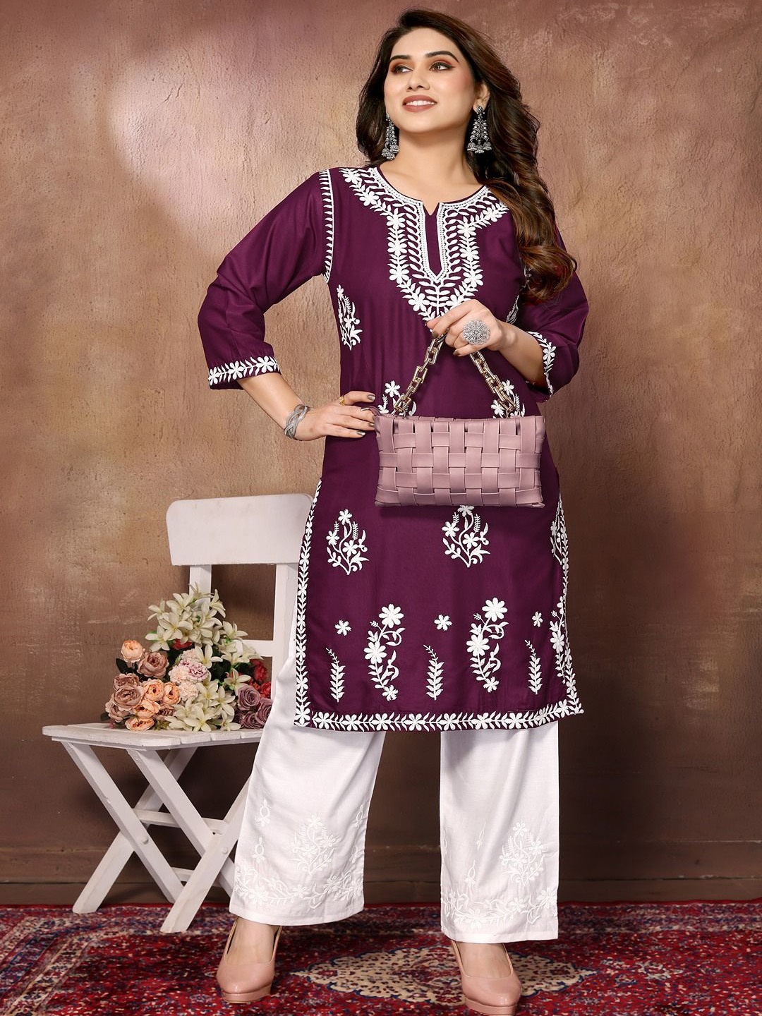 

FABMORA Floral Embroidered Chikankari Straight Kurta With Palazzos, Purple