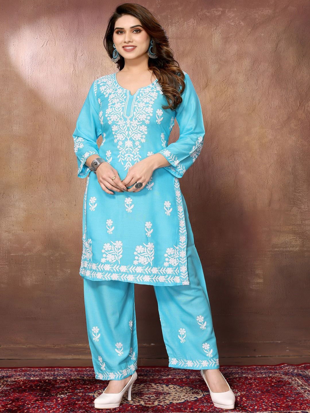

FABMORA Floral Embroidered Chikankari Straight Kurta With Palazzos, Blue