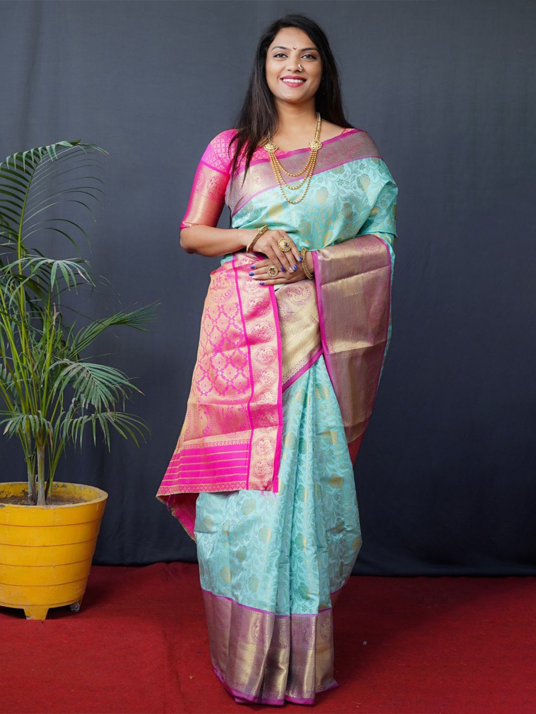 

Royal Rajgharana Saree Ethnic Motifs Zari Kanjeevaram Sarees, Sea green