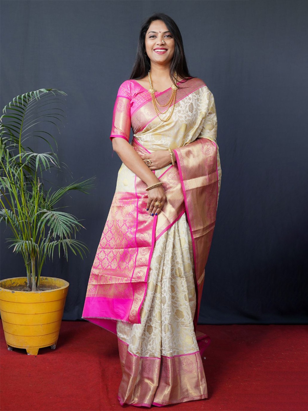 

Royal Rajgharana Saree Woven Design Zari Kanjeevaram Sarees, White