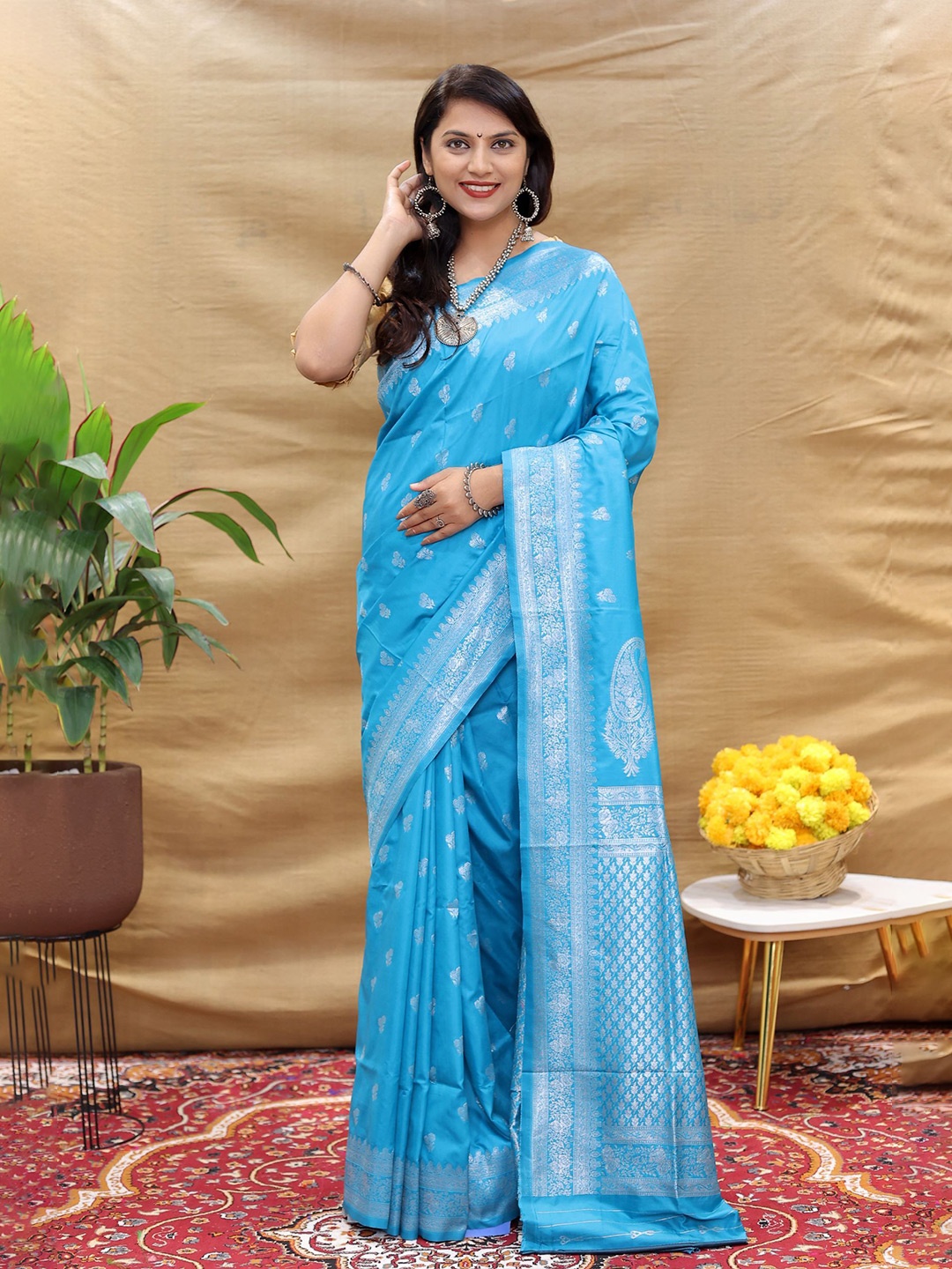 

Royal Rajgharana Saree Ethnic Motifs Zari Pure Silk Banarasi Saree, Blue