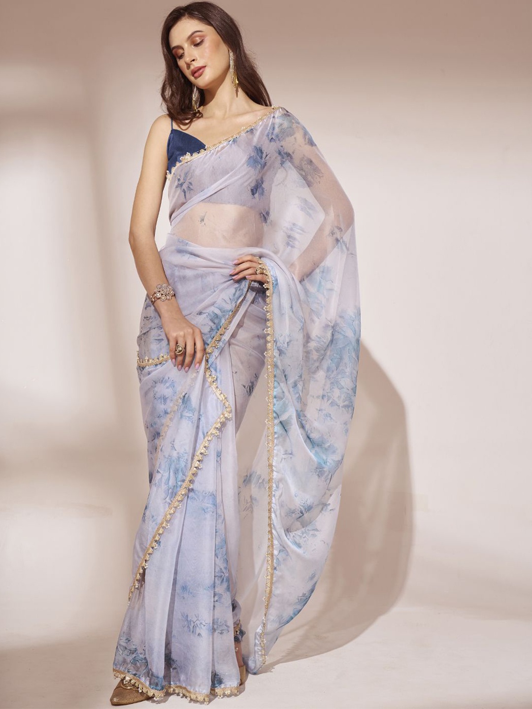 

Ishin Floral Embroidered Organza Saree, Blue