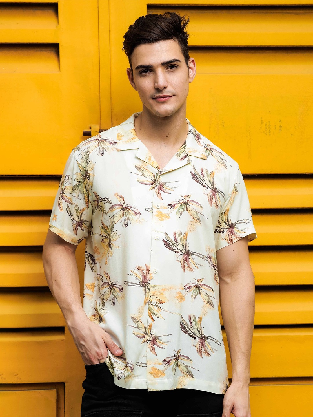 

TOMHIDDLE Men Classic Abstract Printed Opaque Casual Shirt, Cream