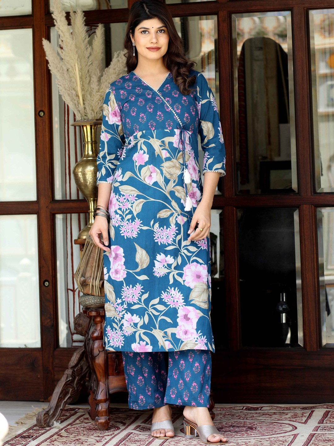 

MIRAVAN Floral Printed Pure Cotton Angrakha Straight Kurta With Palazzos, Blue