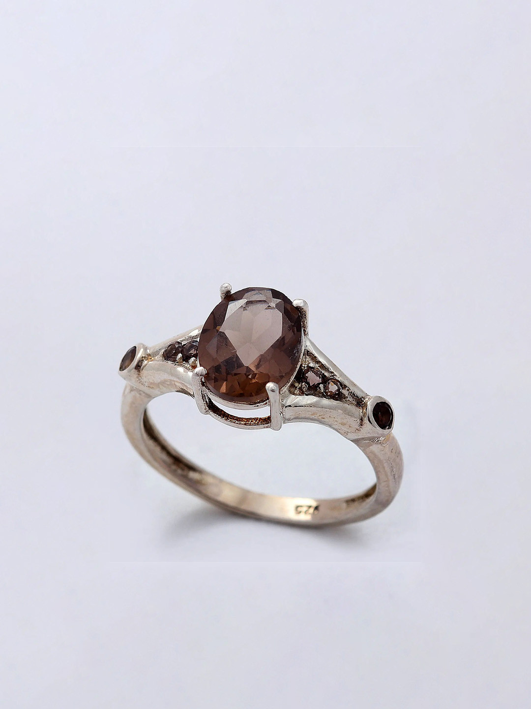 

Exotic India 925 Sterling Silver Silver-Plated Quartz Finger Ring