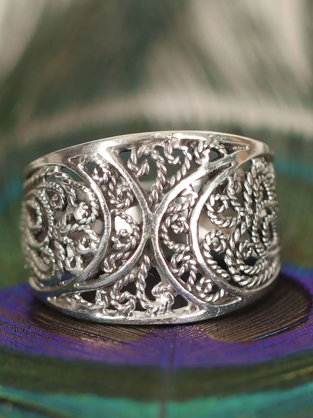 

Exotic India Sterling Silver Filigree Ring