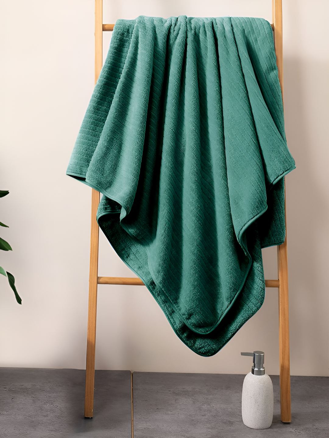 

Story@home Green Striped Microfiber 400 GSM Bath Towel