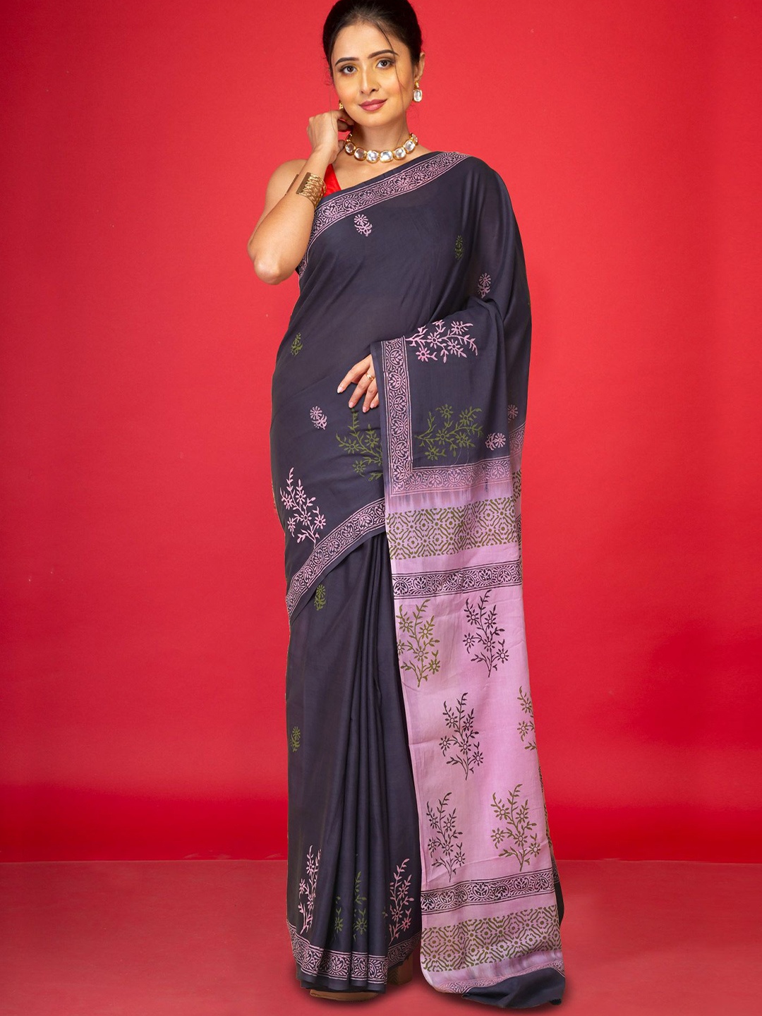 

Unnati Silks Block Printed Pure Cotton Handloom Saree, Grey