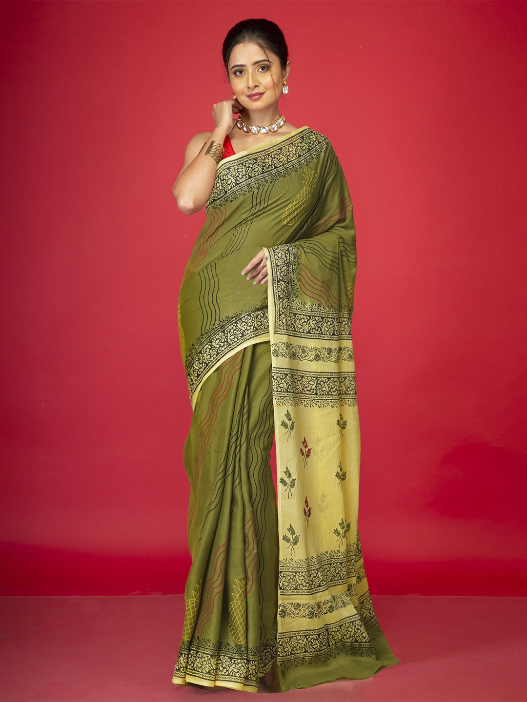 

Unnati Silks Ethnic Motifs Pure Cotton Handloom Block Print Saree, Green