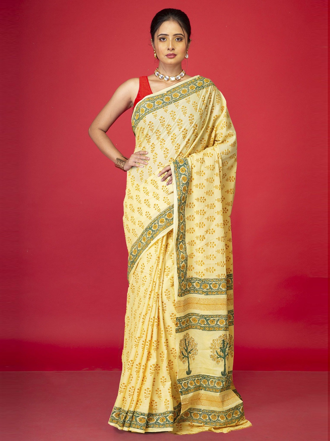 

Unnati Silks Ethnic Motifs Pure Cotton Handloom Block Print Saree, Cream